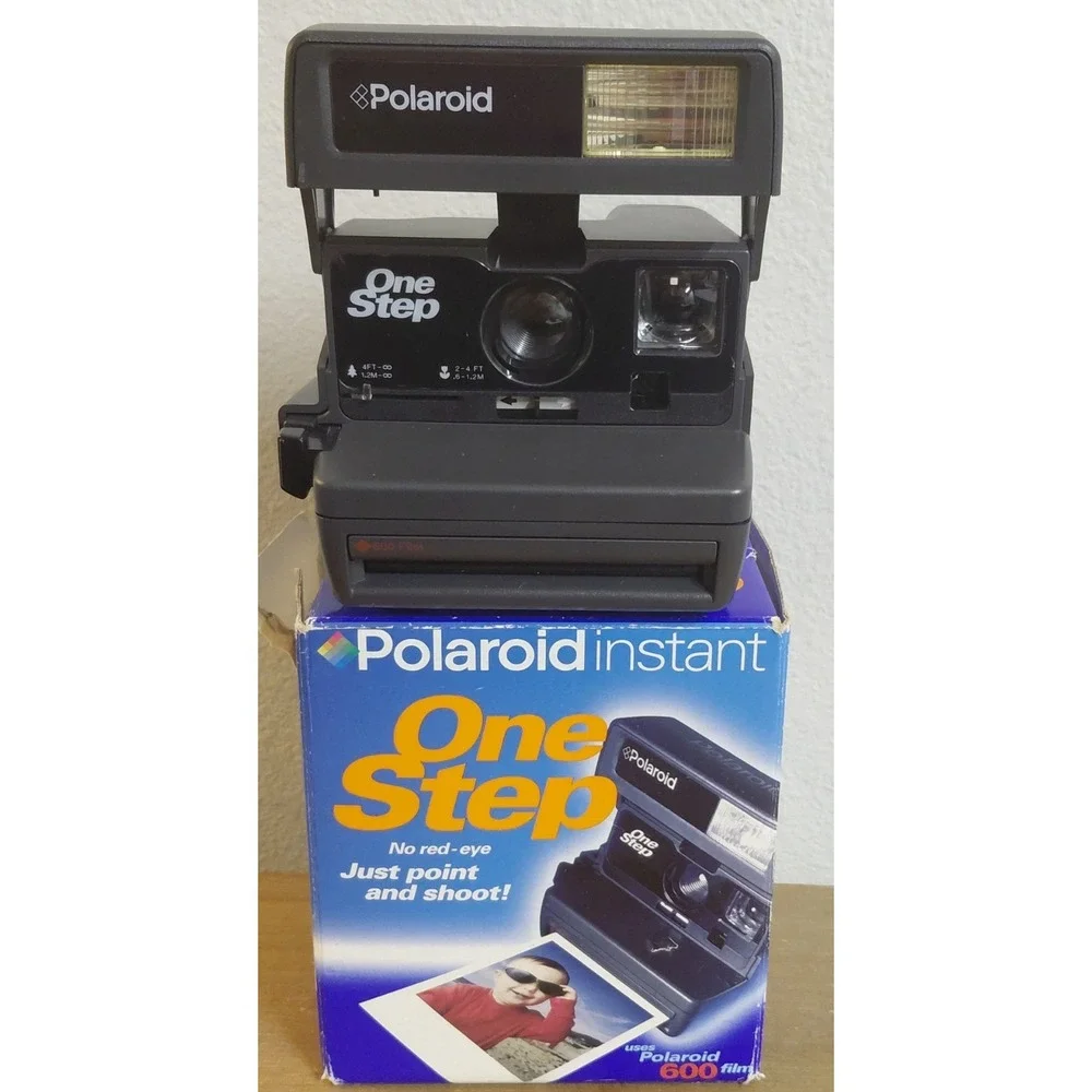 Vintage Polaroid OneStep 600 Instant Camera w/ Original Box Uses 600 Film Tested